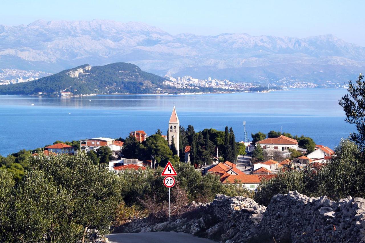 Apartments By The Sea Slatine, Ciovo - 16345 المظهر الخارجي الصورة
