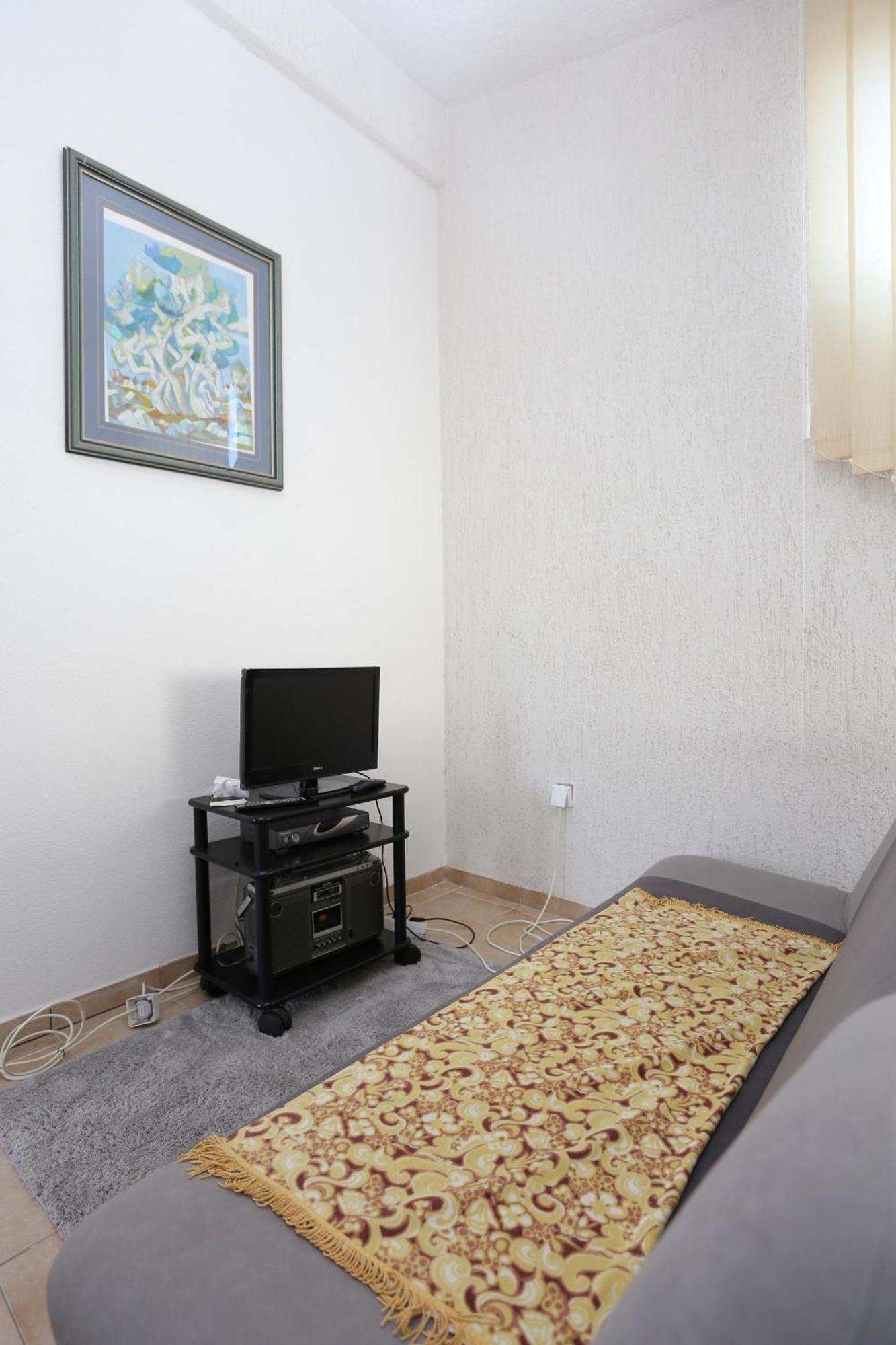 Apartments By The Sea Slatine, Ciovo - 16345 الغرفة الصورة